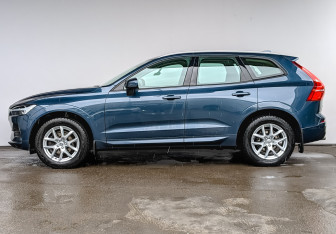 Подержанный автомобиль Volvo XC60 2021 года (8 фото)