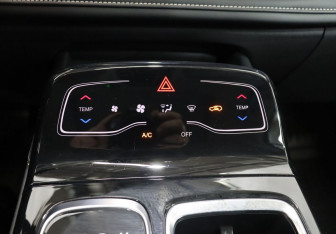 Подержанный автомобиль JAC JS6 2023 года (20 фото)