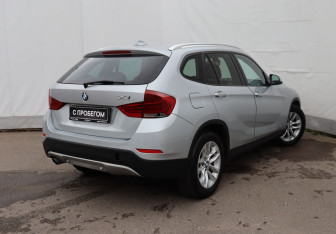 Подержанный автомобиль BMW X1 2014 года (4 фото)