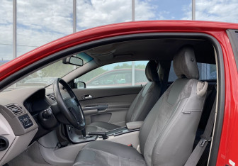 Подержанный автомобиль Volvo C30 2008 года (19 фото)