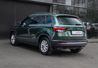 Подержанный автомобиль Skoda Karoq 2021 года (6 фото)