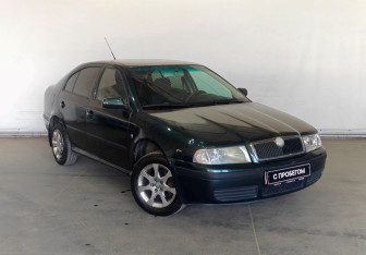 Подержанный автомобиль Skoda Octavia Liftback 2008 года (3 фото)