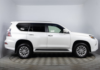 Подержанный автомобиль Lexus GX 2019 года (4 фото)
