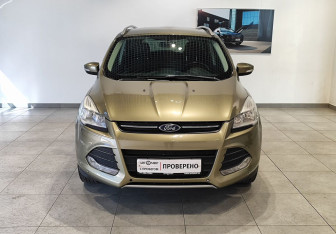 Подержанный автомобиль Ford Kuga 2013 года (2 фото)