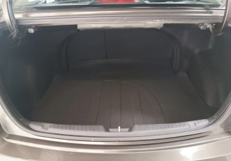 Подержанный автомобиль Kia Cerato Sedan 2011 года (19 фото)