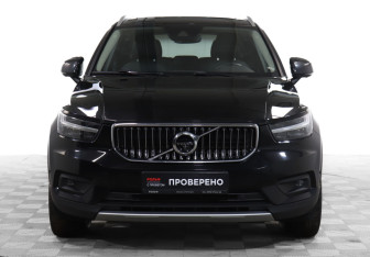 Подержанный автомобиль Volvo XC40 2019 года (2 фото)
