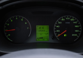 Подержанный автомобиль LADA (ВАЗ) Granta Sedan 2012 года (12 фото)