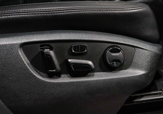 Подержанный автомобиль Volkswagen Touareg 2016 года (2 фото)