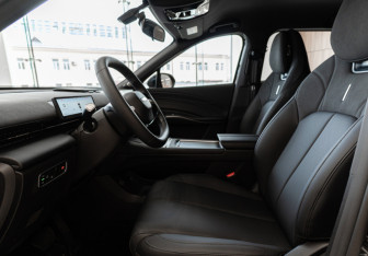 Новый Omoda C7 2025 (15 фото)