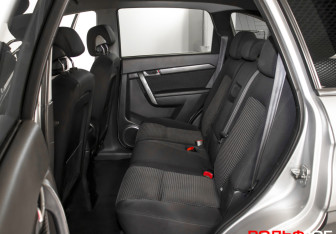 Подержанный автомобиль Chevrolet Captiva 2008 года (10 фото)