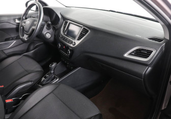 Подержанный автомобиль Hyundai Solaris Sedan 2019 года (10 фото)