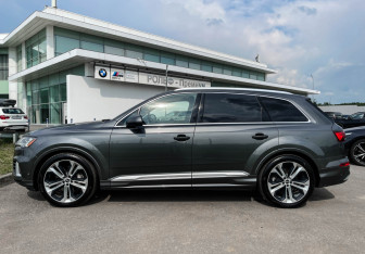 Подержанный автомобиль Audi Q7 2021 года (8 фото)