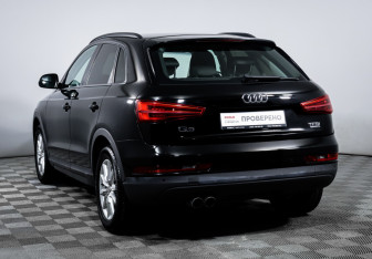 Подержанный автомобиль Audi Q3 2015 года (7 фото)