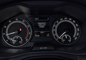 Подержанный автомобиль Skoda Rapid Liftback 2022 года (16 фото)