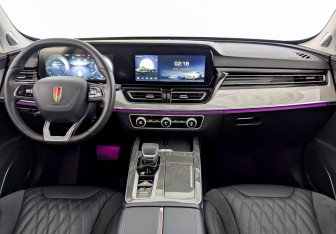 Подержанный автомобиль Hongqi HS5 2024 года (14 фото)