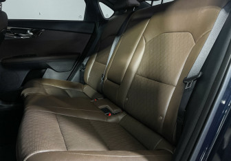 Подержанный автомобиль Kia K3 Sedan 2020 года (10 фото)