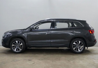 Подержанный автомобиль Jetta VS7 2023 года (8 фото)