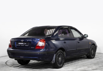 Подержанный автомобиль Hyundai Elantra Sedan 2008 года (5 фото)