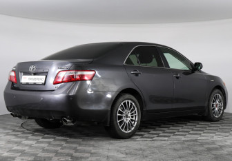 Подержанный автомобиль Toyota Camry Sedan 2008 года (4 фото)