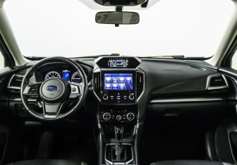 Подержанный автомобиль Subaru Forester Suv 2019 года (14 фото)