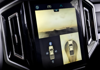 Подержанный автомобиль JAC T9 2024 года (28 фото)