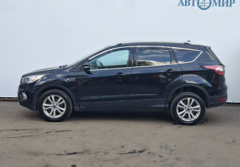 Подержанный автомобиль Ford Kuga 2016 года (8 фото)