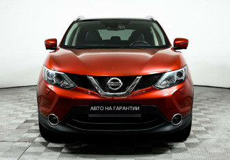 Подержанный автомобиль Nissan Qashqai 2018 года (2 фото)