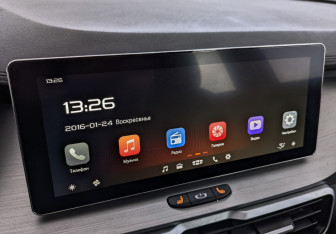 Подержанный автомобиль Geely Coolray 2023 года (28 фото)