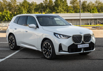 Подержанный автомобиль BMW X3 2025 года (5 фото)