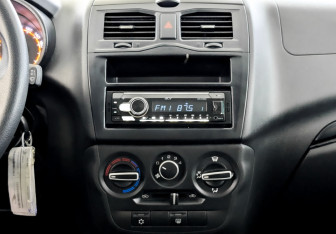 Подержанный автомобиль LADA (ВАЗ) Granta Sedan 2023 года (15 фото)