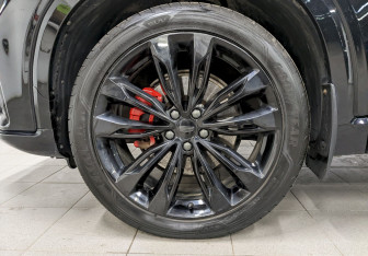 Подержанный автомобиль Geely Tugella 2023 года (19 фото)