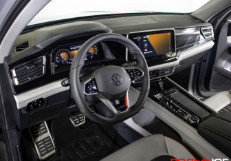 Подержанный автомобиль Volkswagen Teramont 2025 года (23 фото)