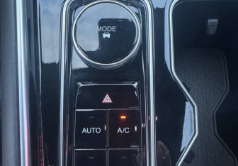 Подержанный автомобиль Chery Tiggo 9 2024 года (19 фото)