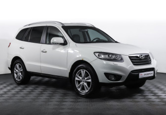 Подержанный автомобиль Hyundai Santa Fe 2010 года (3 фото)