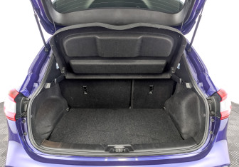 Подержанный автомобиль Nissan Qashqai 2019 года (10 фото)