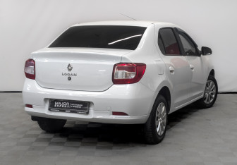 Подержанный автомобиль Renault Logan Sedan 2022 года (5 фото)