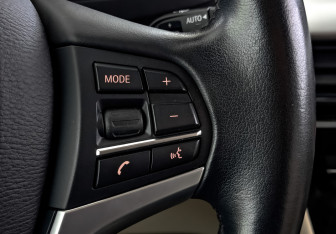 Подержанный автомобиль BMW X5 2018 года (29 фото)