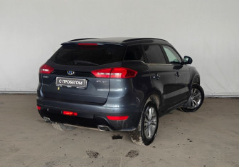Подержанный автомобиль Geely Atlas 2021 года (5 фото)