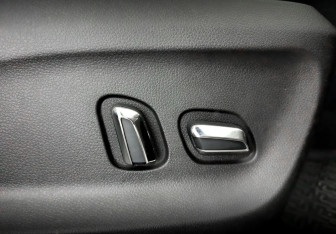 Подержанный автомобиль Exeed TXL 2022 года (25 фото)