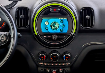 Подержанный автомобиль MINI Countryman 2018 года (15 фото)