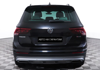 Подержанный автомобиль Volkswagen Tiguan 2019 года (4 фото)