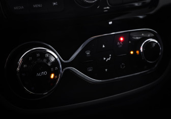 Подержанный автомобиль Renault Kaptur 2020 года (19 фото)