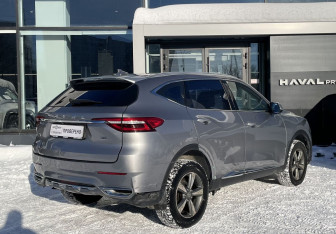 Подержанный автомобиль Haval F7 2021 года (5 фото)