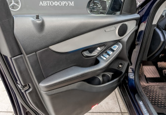 Подержанный автомобиль Mercedes-Benz GLC Coupe 2015 года (19 фото)