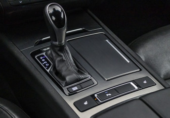 Подержанный автомобиль Hyundai Genesis 2016 года (21 фото)