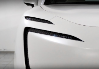 Подержанный автомобиль Avatr 11 2024 года (16 фото)