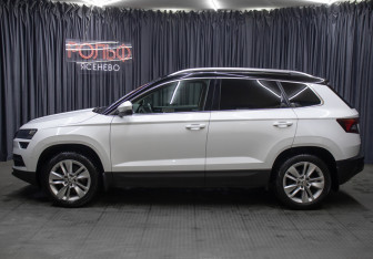 Подержанный автомобиль Skoda Karoq 2020 года (8 фото)