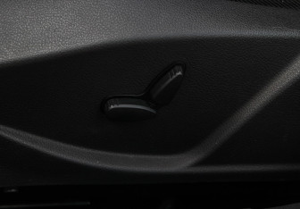 Подержанный автомобиль Ford Focus Hatchback 2013 года (12 фото)