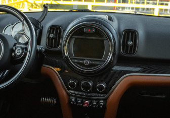 Подержанный автомобиль MINI Countryman 2020 года (11 фото)