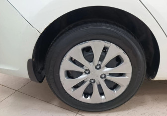 Подержанный автомобиль Kia Rio Sedan 2018 года (20 фото)